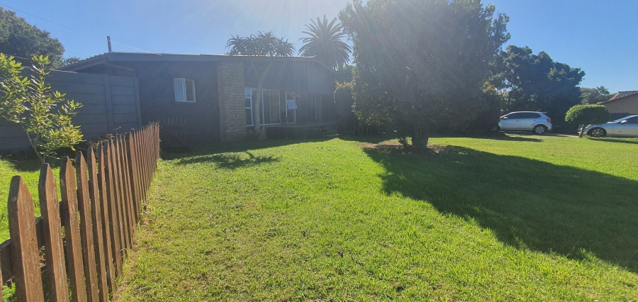 3 Bedroom Property for Sale in Mossel Bay Central Western Cape